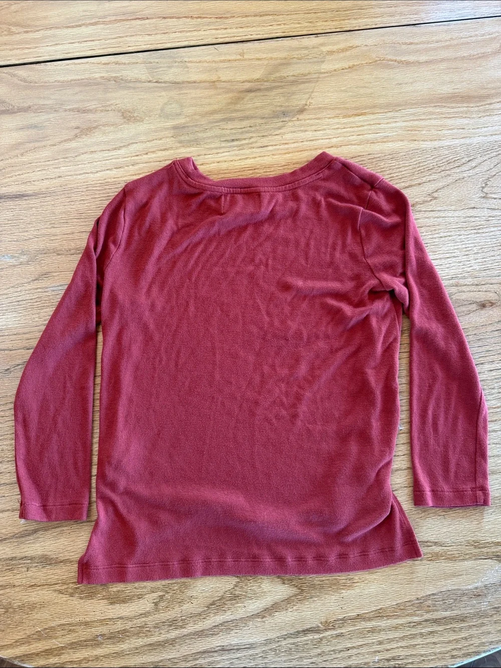 Old Navy Long-Sleeve Tee in Deep Red